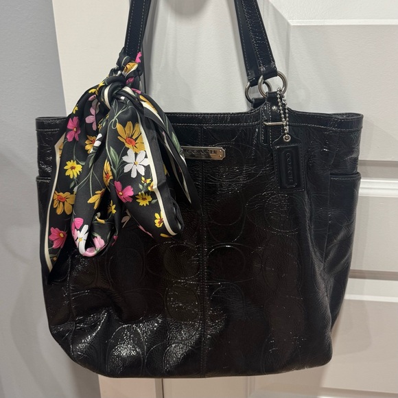 Coach Black Patent Leather Tote with Embossed Texture - Picture 1 of 13